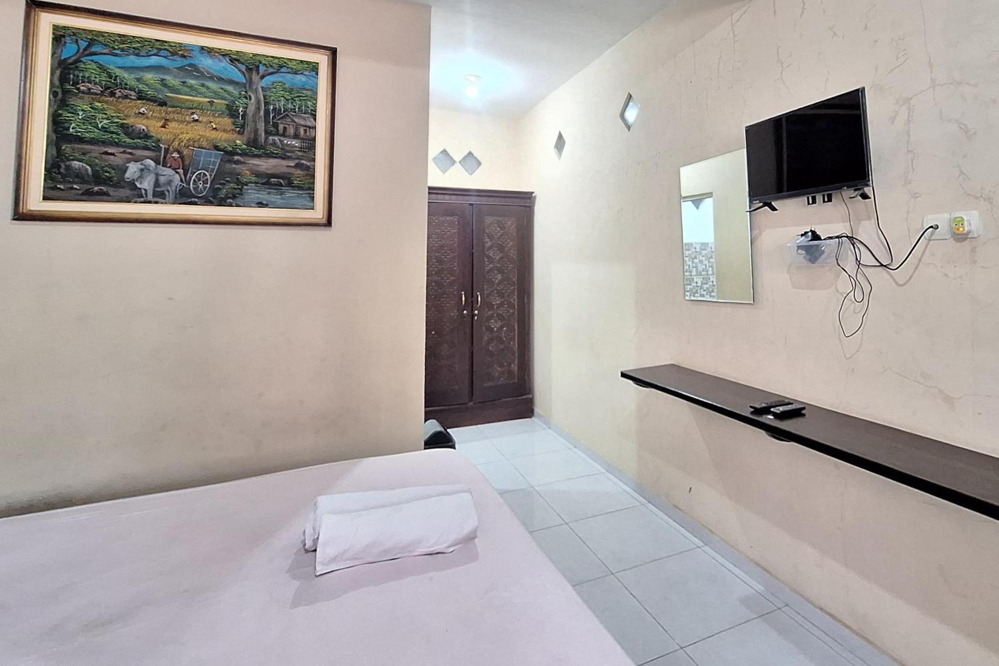 Villa Bukit Bunga Syariah Redpartner Pacet Mojokerto Luaran gambar