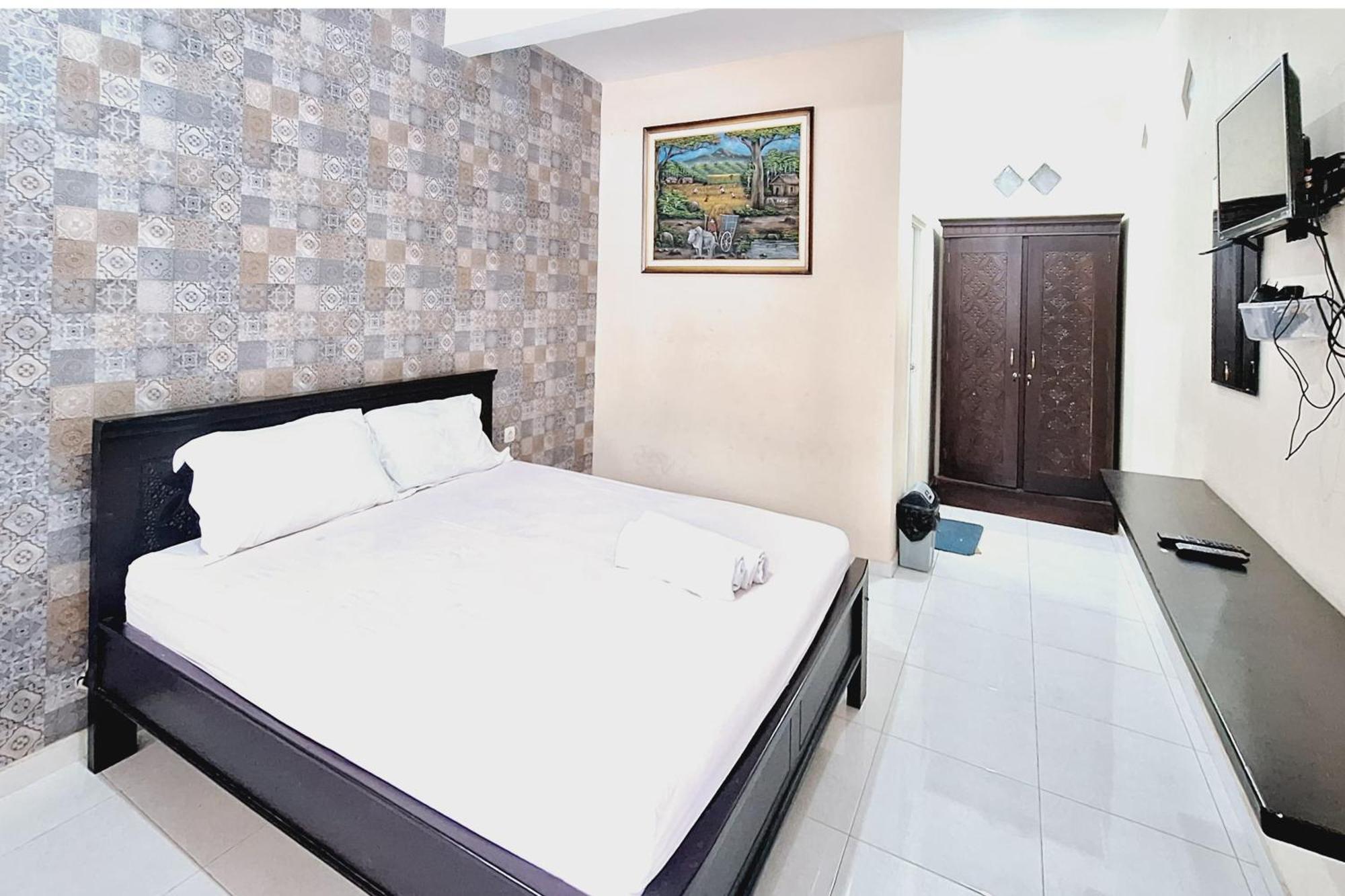 Villa Bukit Bunga Syariah Redpartner Pacet Mojokerto Luaran gambar