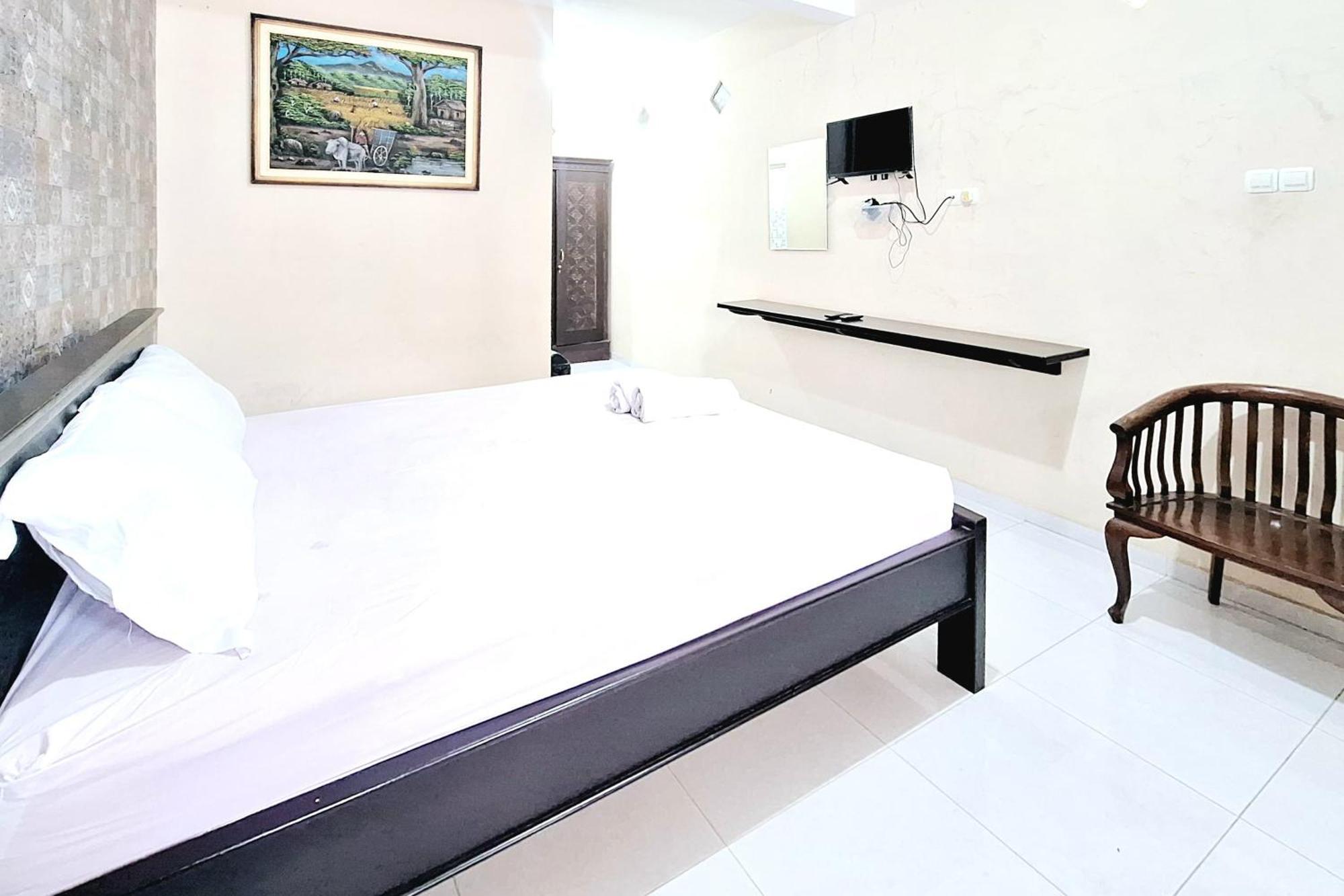 Villa Bukit Bunga Syariah Redpartner Pacet Mojokerto Luaran gambar